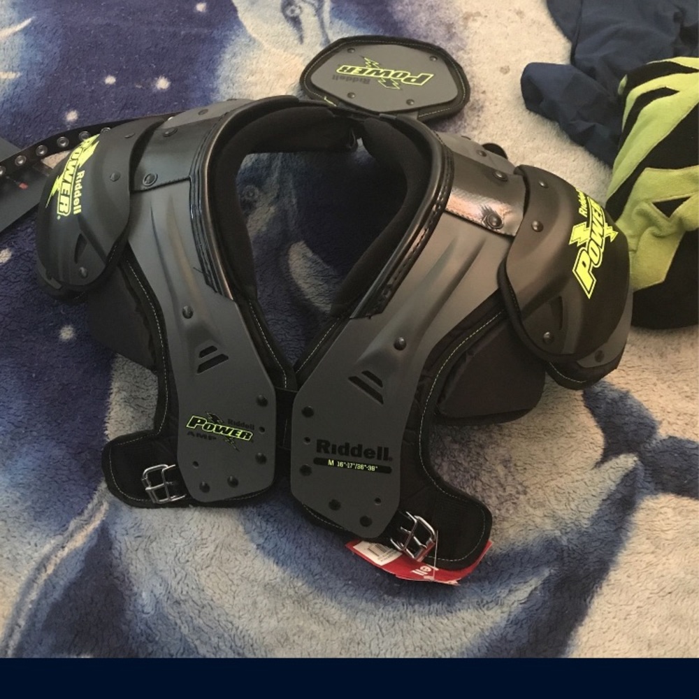 Riddell shoulder pads